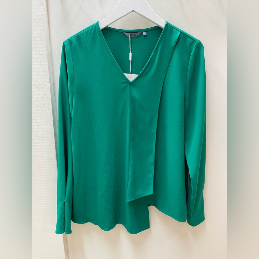 Women’s blouse
